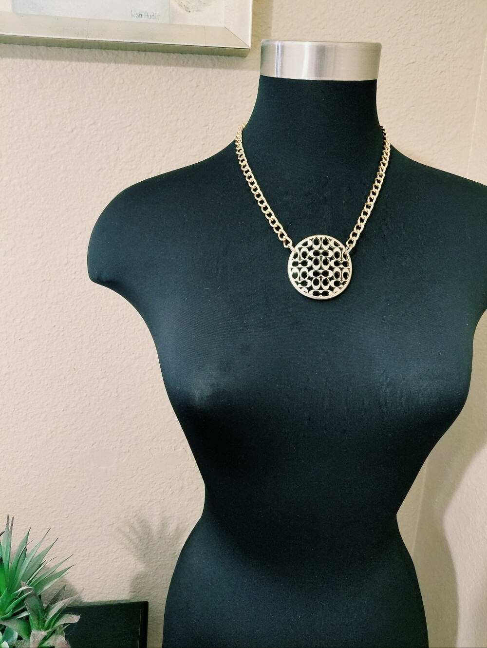 Coach Gold Round Logo Necklace - Picture 1 of 5
